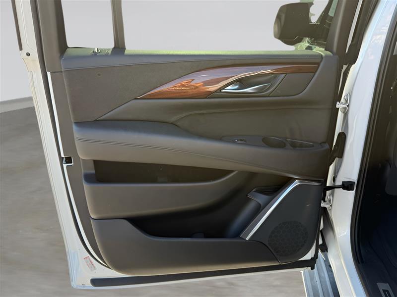 Cadillac Escalade ESV 2WD Luxury 2016 Cadillac Escalade ESV 2WD Luxury 2016