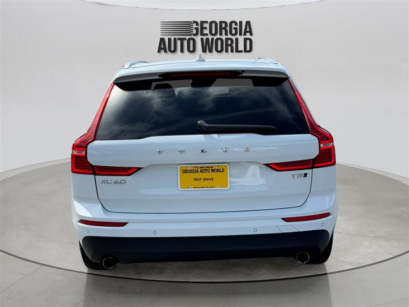 Volvo XC60 T5 Momentum AWD 2020 Volvo XC60 T5 Momentum AWD 2020