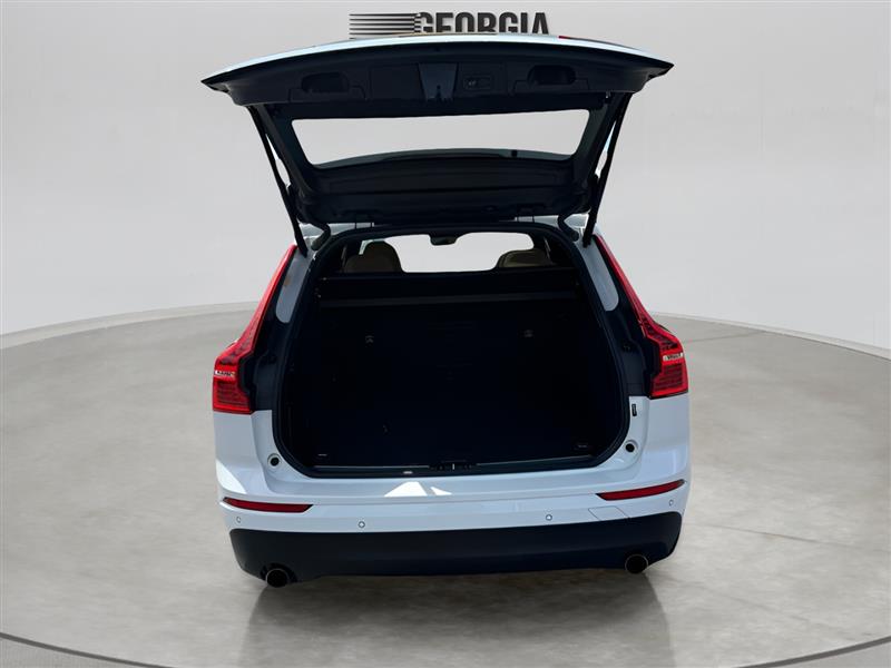 Volvo XC60 T5 Momentum AWD 2020 Volvo XC60 T5 Momentum AWD 2020