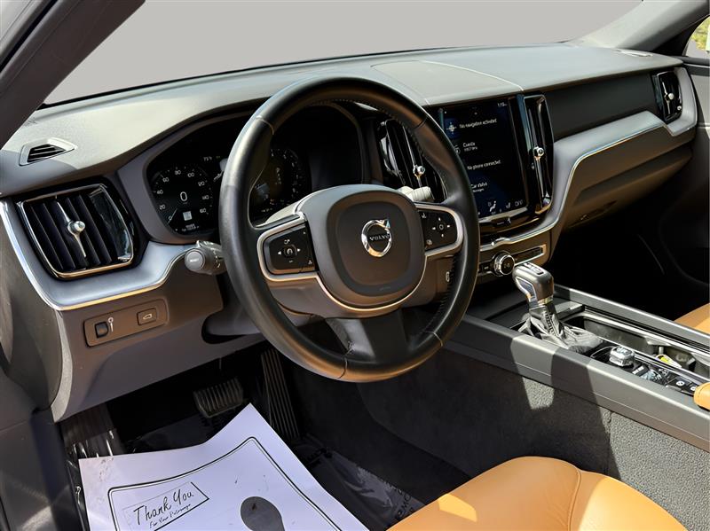 Volvo XC60 T5 Momentum AWD 2020 Volvo XC60 T5 Momentum AWD 2020