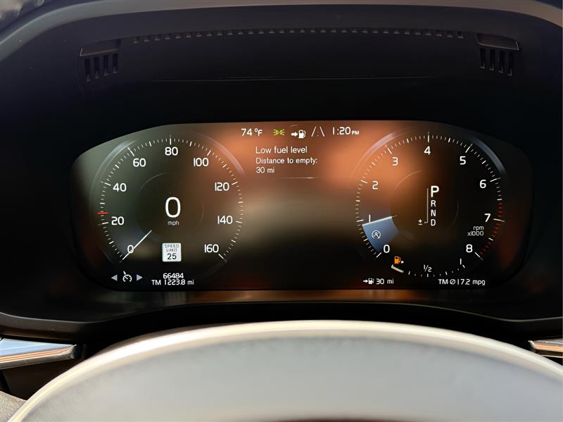 Volvo XC60 T5 Momentum AWD 2020 Volvo XC60 T5 Momentum AWD 2020