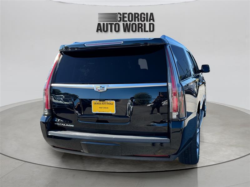 Cadillac Escalade ESV 2WD Luxury 2018 Cadillac Escalade ESV 2WD Luxury 2018