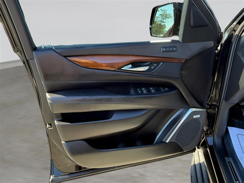 Cadillac Escalade ESV 2WD Luxury 2018 Cadillac Escalade ESV 2WD Luxury 2018