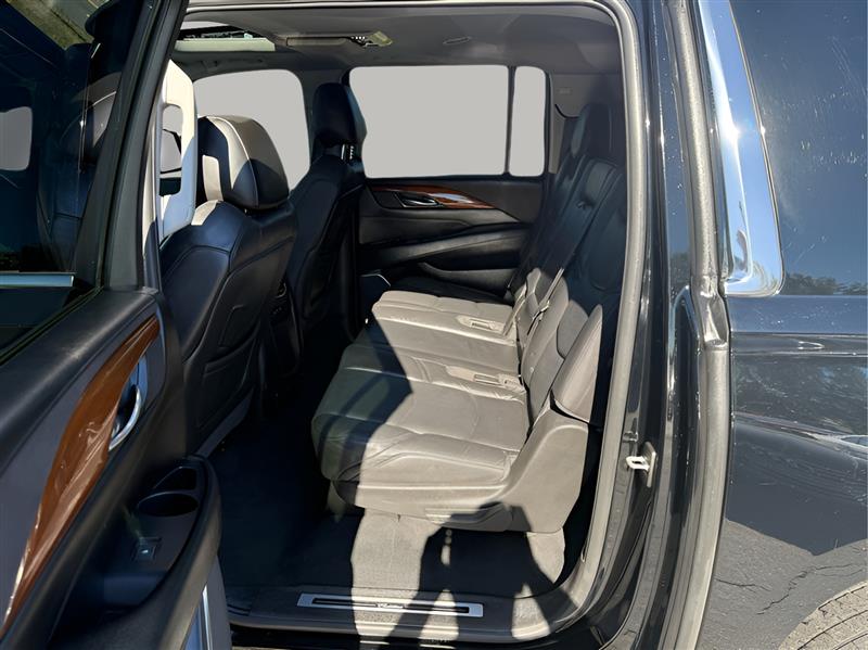 Cadillac Escalade ESV 2WD Luxury 2018 Cadillac Escalade ESV 2WD Luxury 2018