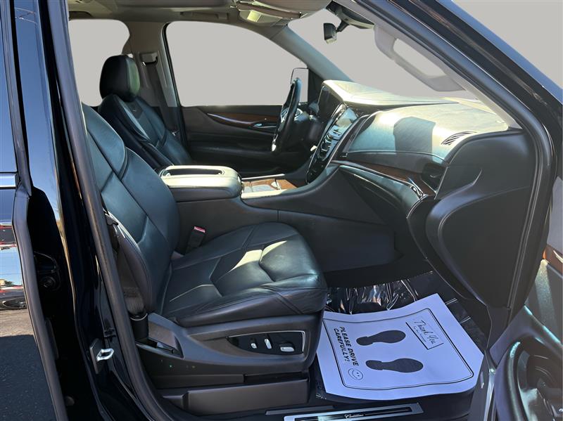 Cadillac Escalade ESV 2WD Luxury 2018 Cadillac Escalade ESV 2WD Luxury 2018