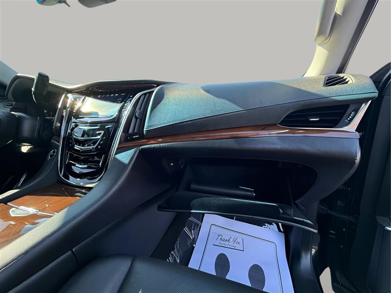 Cadillac Escalade ESV 2WD Luxury 2018 Cadillac Escalade ESV 2WD Luxury 2018