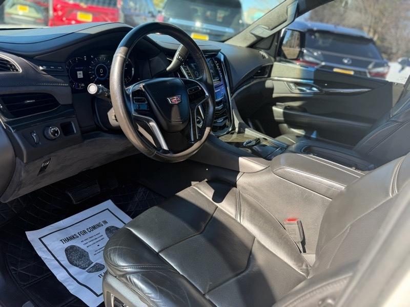 Cadillac Escalade Platinum 2WD 2016