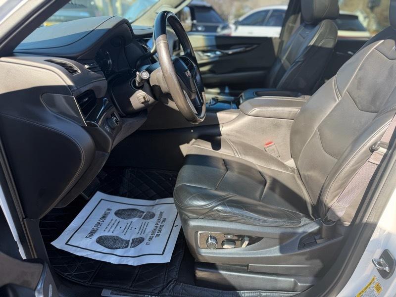 Cadillac Escalade Platinum 2WD 2016