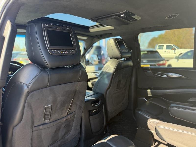 Cadillac Escalade Platinum 2WD 2016