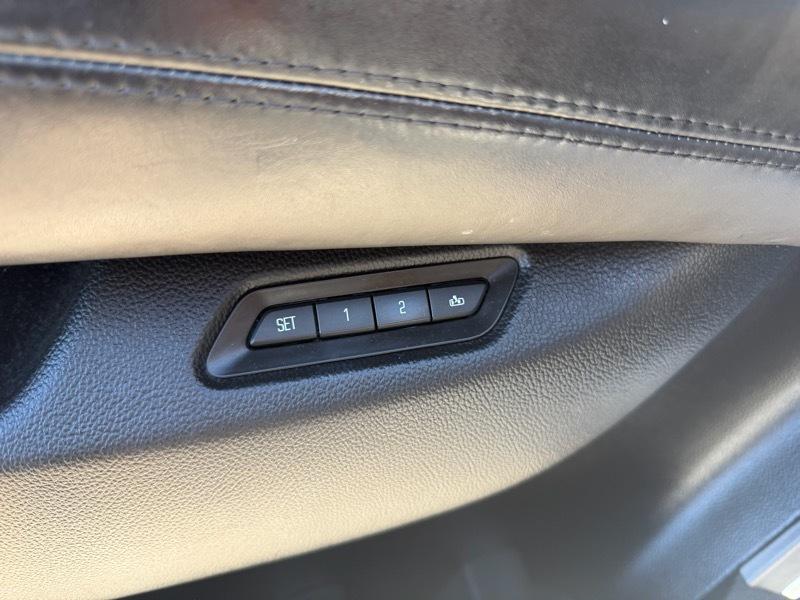 Cadillac Escalade Platinum 2WD 2016