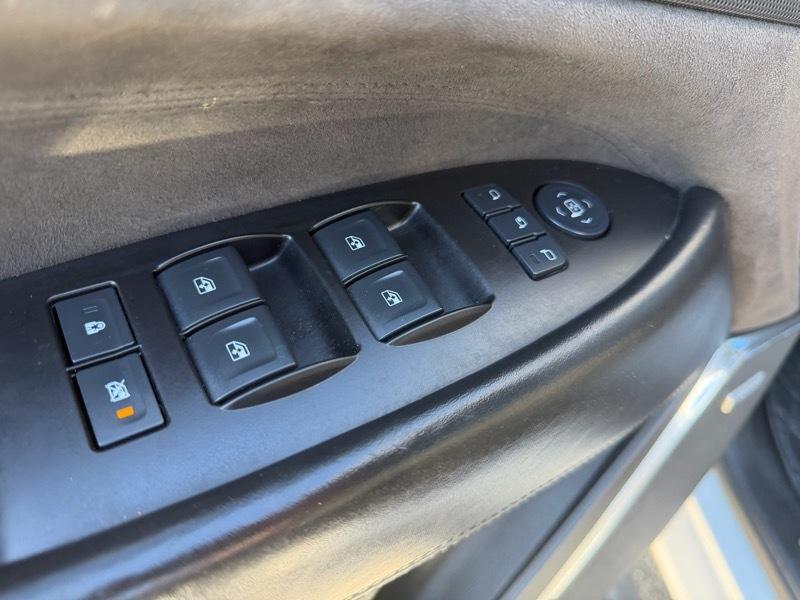 Cadillac Escalade Platinum 2WD 2016