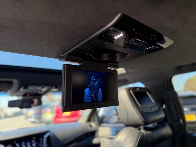 Cadillac Escalade Platinum 2WD 2016