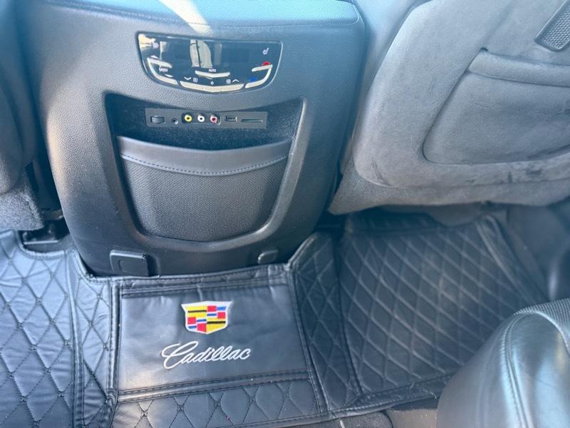 Cadillac Escalade Platinum 2WD 2016