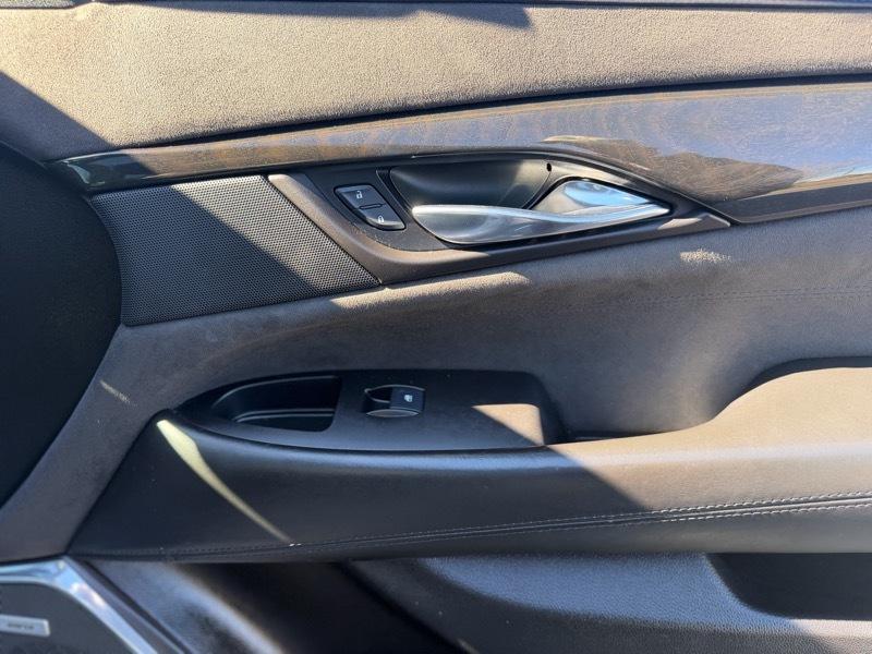 Cadillac Escalade Platinum 2WD 2016