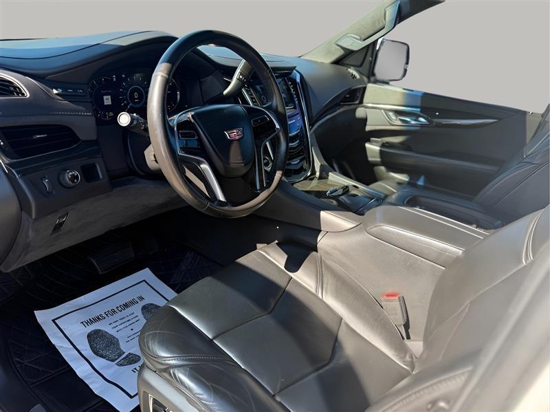 Cadillac Escalade Platinum 2WD 2016