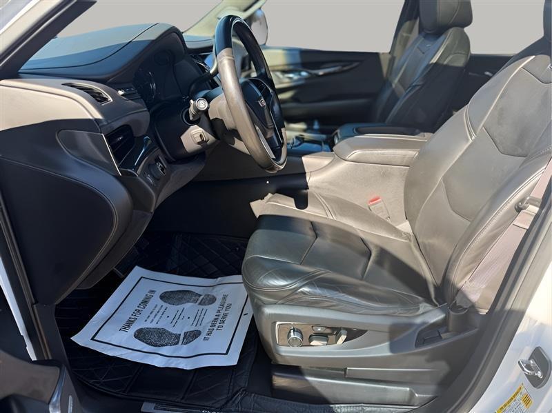 Cadillac Escalade Platinum 2WD 2016