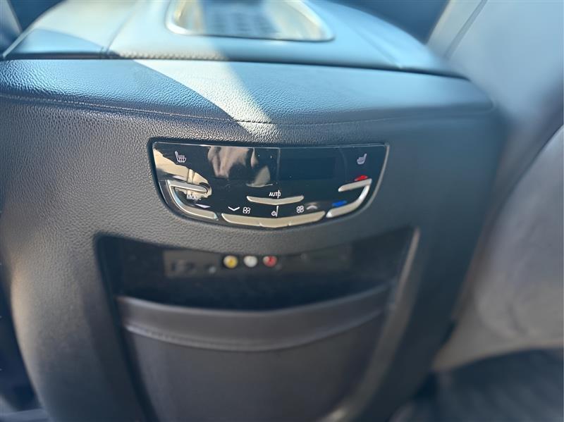 Cadillac Escalade Platinum 2WD 2016