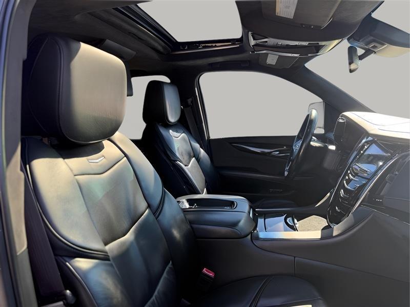 Cadillac Escalade Platinum 2WD 2016