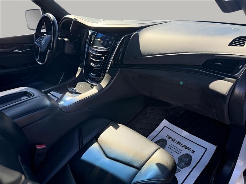 Cadillac Escalade Platinum 2WD 2016