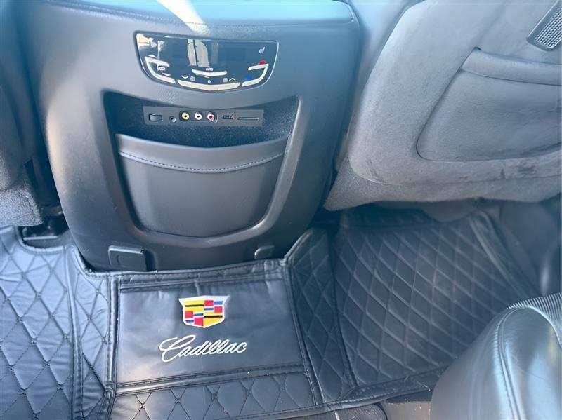 Cadillac Escalade Platinum 2WD 2016