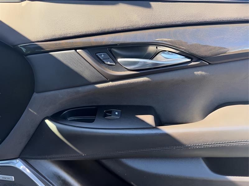 Cadillac Escalade Platinum 2WD 2016