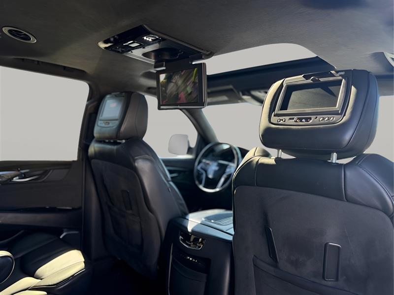 Cadillac Escalade Platinum 2WD 2016