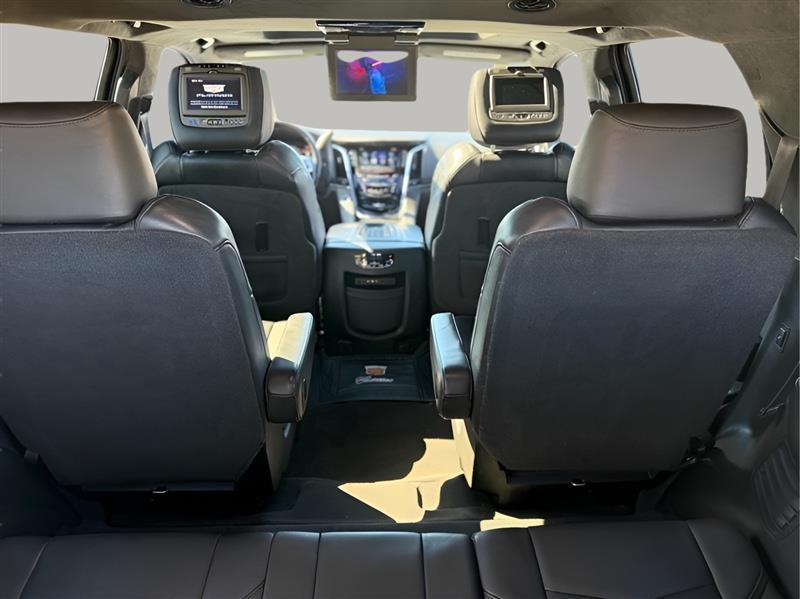 Cadillac Escalade Platinum 2WD 2016