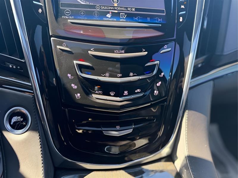 Cadillac Escalade Platinum 2WD 2016