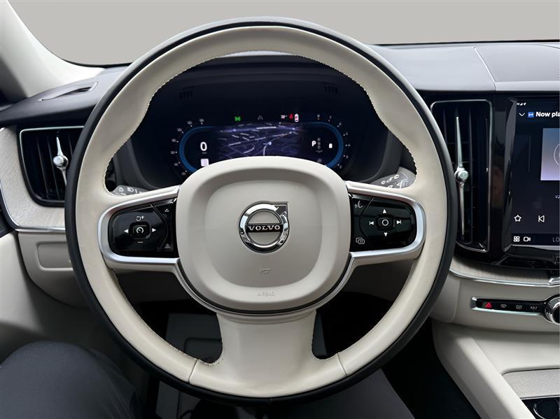 Volvo XC60 B5 Plus Dark 2023