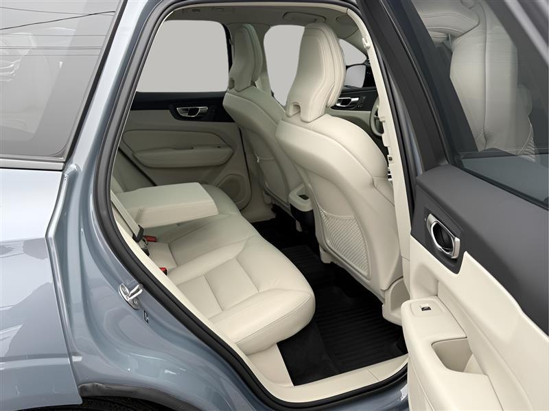 Volvo XC60 B5 Plus Dark 2023