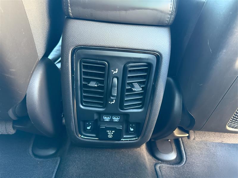 Jeep Grand Cherokee Overland 2WD 2019