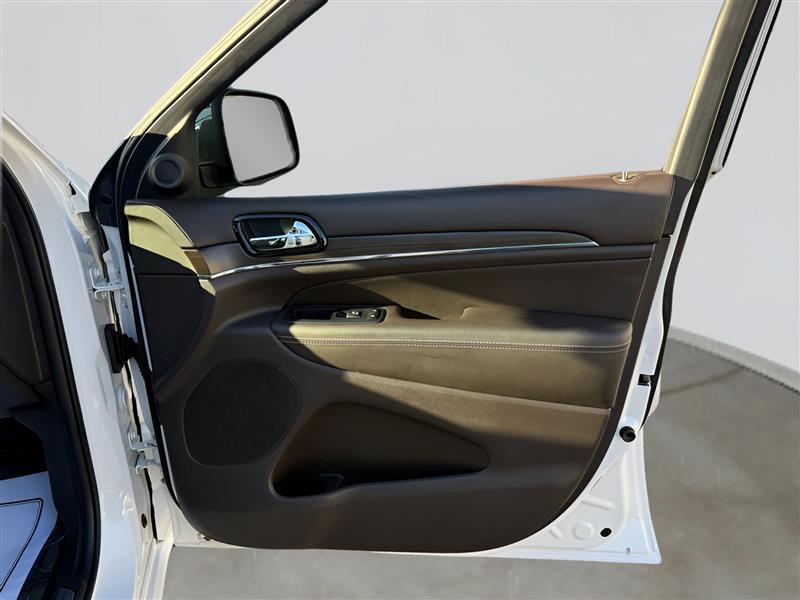 Jeep Grand Cherokee Overland 2WD 2019