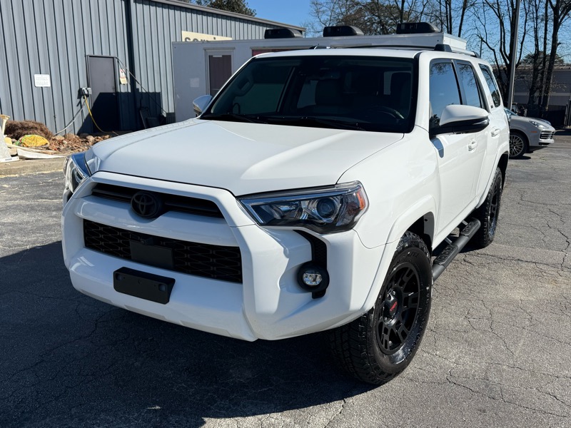 2023 Toyota 4Runner SR5 Premium's photo