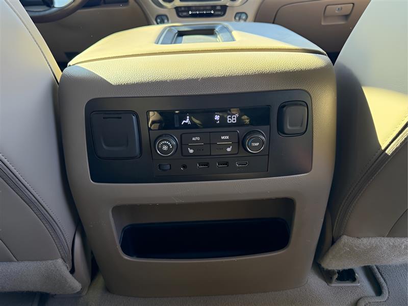 GMC Yukon SLT 2WD 2020