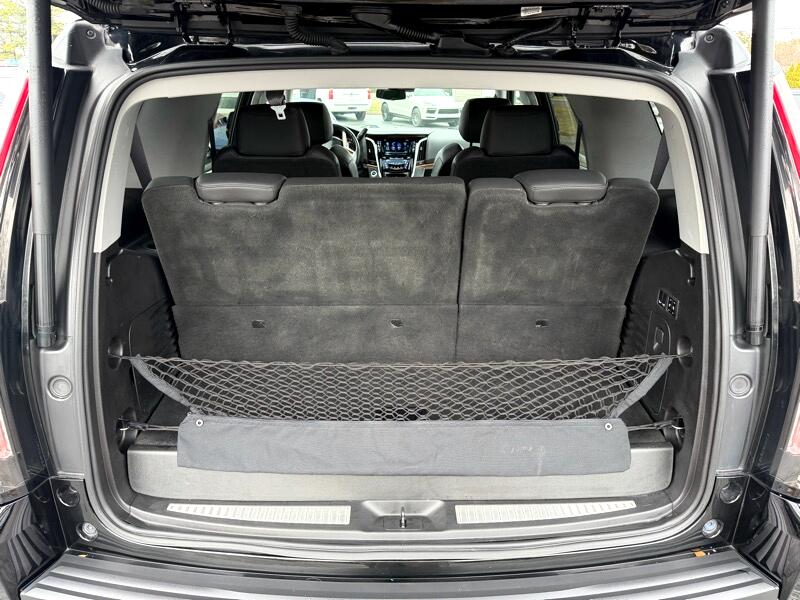 Cadillac Escalade Luxury 4WD 2017