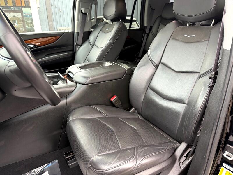 Cadillac Escalade Luxury 4WD 2017