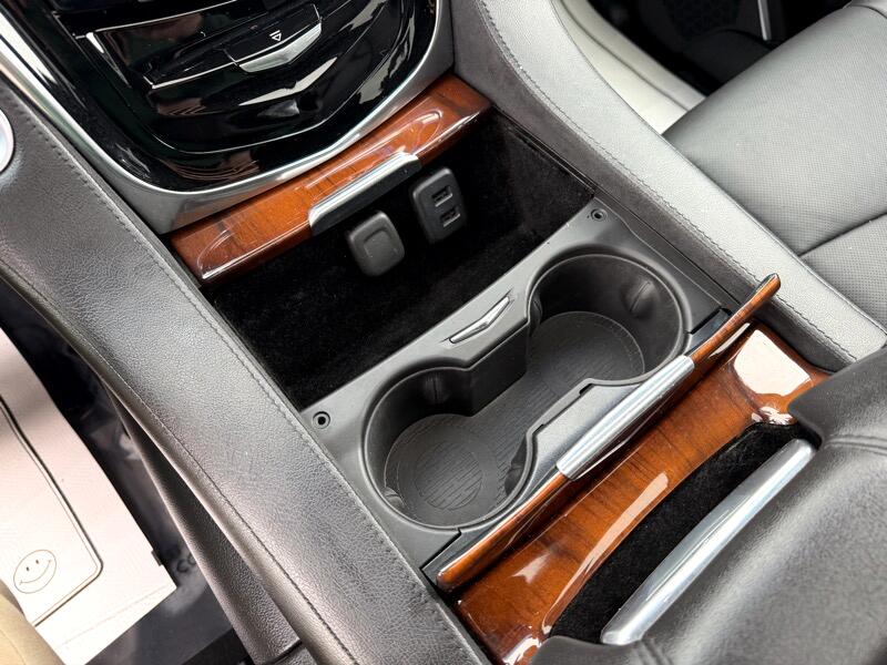 Cadillac Escalade Luxury 4WD 2017