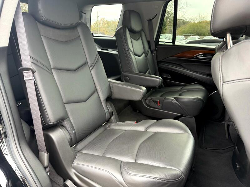 Cadillac Escalade Luxury 4WD 2017