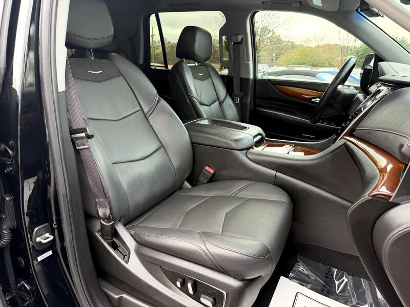 Cadillac Escalade Luxury 4WD 2017