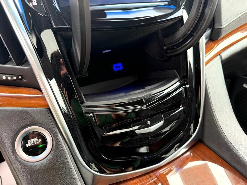 Cadillac Escalade Luxury 4WD 2017