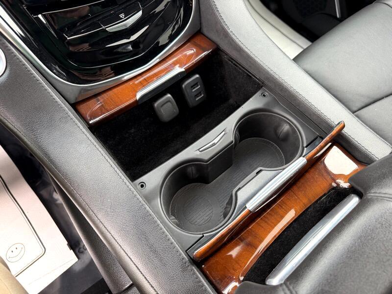 Cadillac Escalade Luxury 4WD 2017