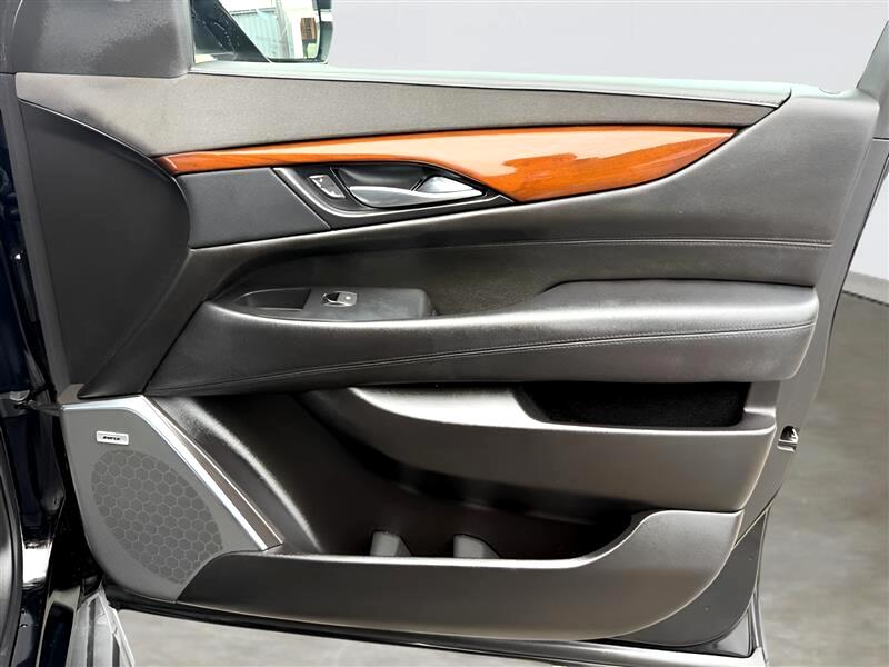 Cadillac Escalade Luxury 4WD 2017