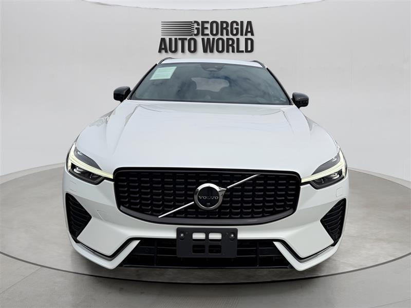 Volvo XC60 B6 R-Design AWD 2022