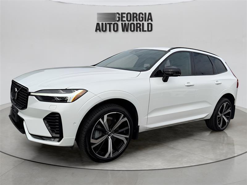 Volvo XC60 B6 R-Design AWD 2022