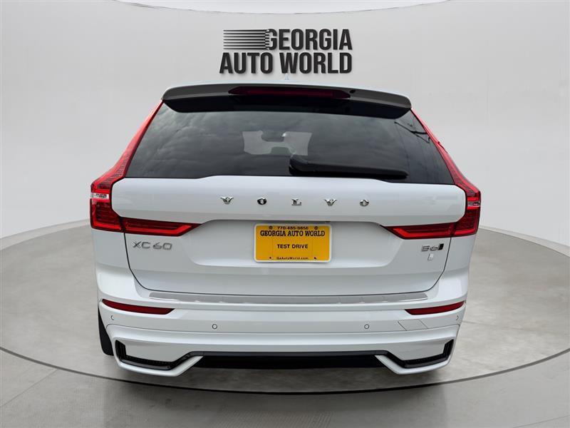 Volvo XC60 B6 R-Design AWD 2022