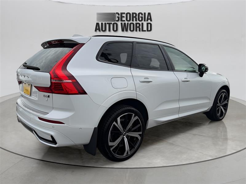 Volvo XC60 B6 R-Design AWD 2022