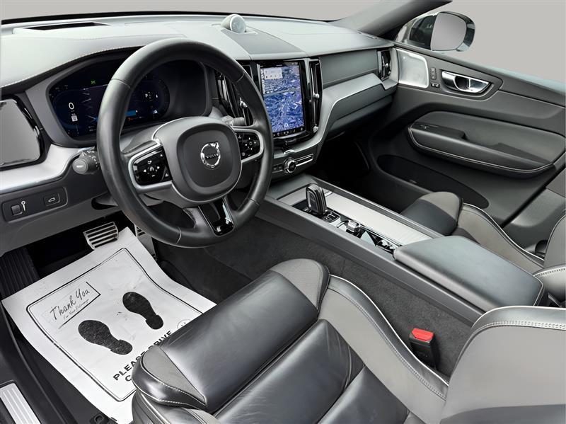 Volvo XC60 B6 R-Design AWD 2022