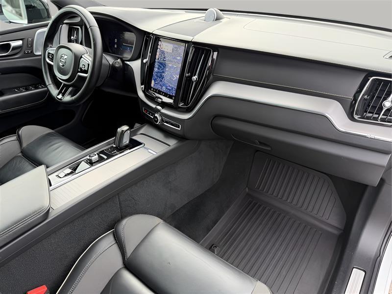 Volvo XC60 B6 R-Design AWD 2022