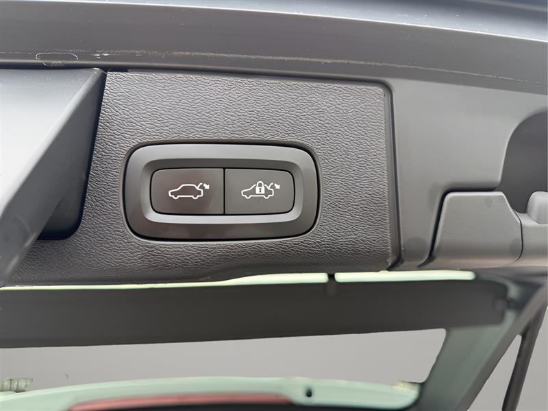 Volvo XC60 B6 R-Design AWD 2022