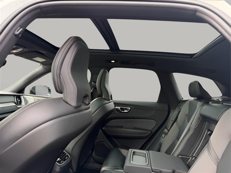 Volvo XC60 B6 R-Design AWD 2022